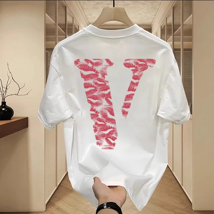 Dame T-shirt med kreativ læbe motiv og afslappet snit Stilla