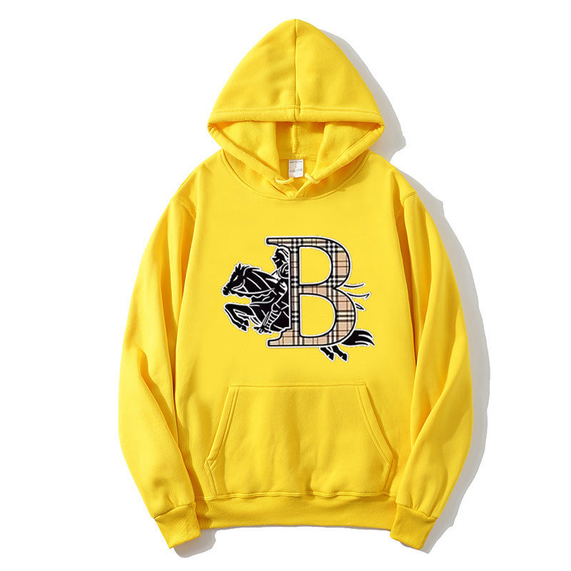 Dame hoodie med et stilfuldt hestemotiv og luksuriøs skrifttype Skovae