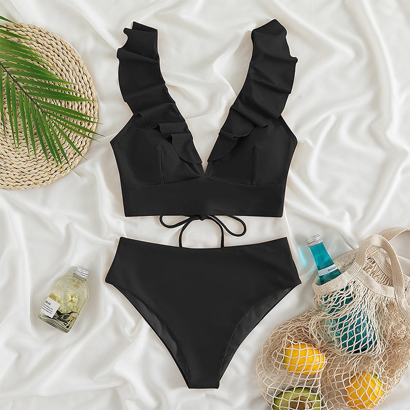 Dame bikini-sæt med flæsede detaljer og raffineret snøre-design Stilla