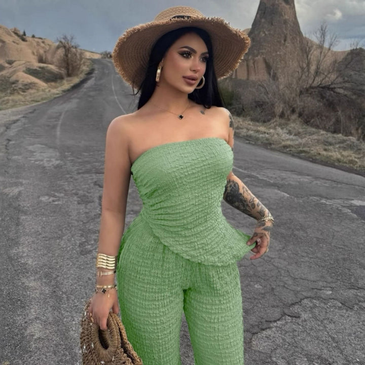 Dame Badeheld med elastisk volant og skulderfri design Stilla