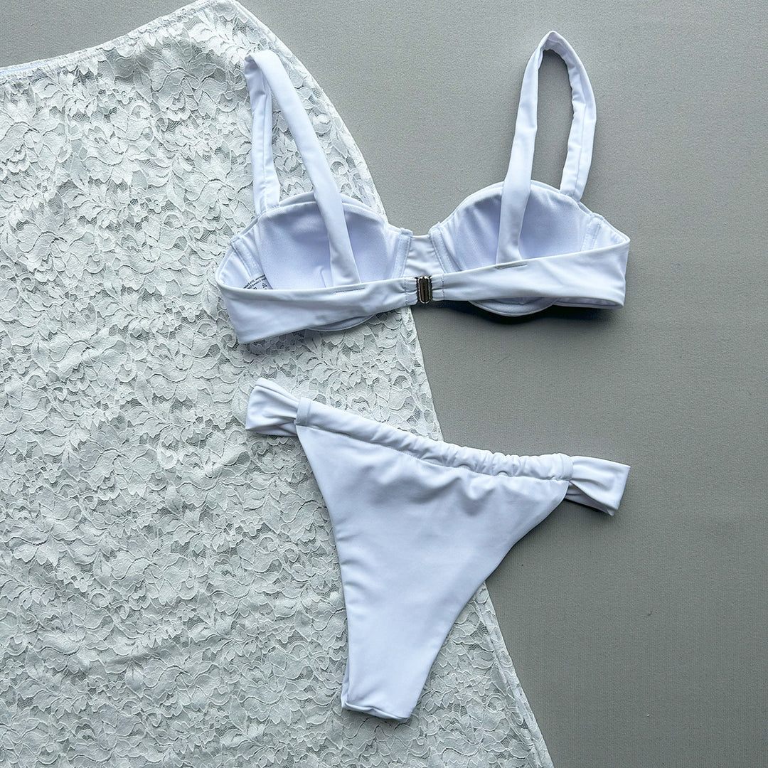 Dame bikini-top med forførende lace-drapering Stilla