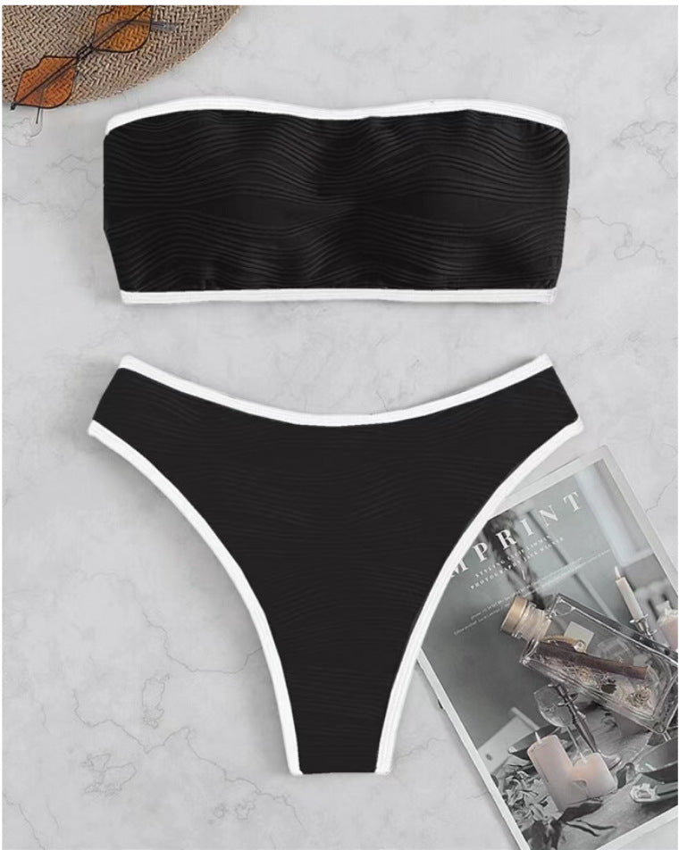 Dame Bandeau Bikini-sæt med struktureret design og kontrastfarvede afslutninger Stilla