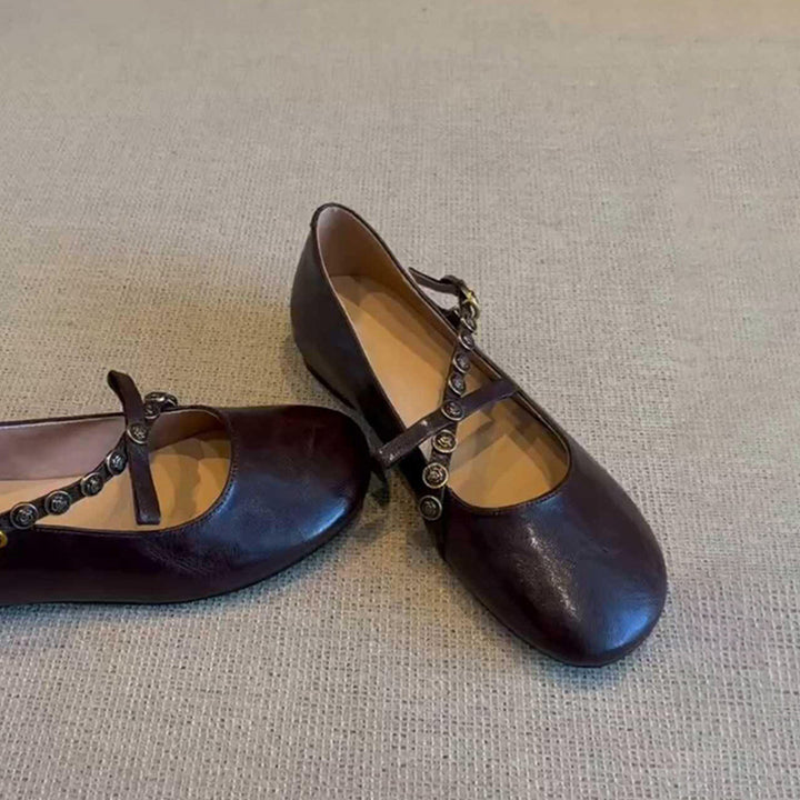 Dame Mary Jane flade sko med dekorativ knap-strop Stilla