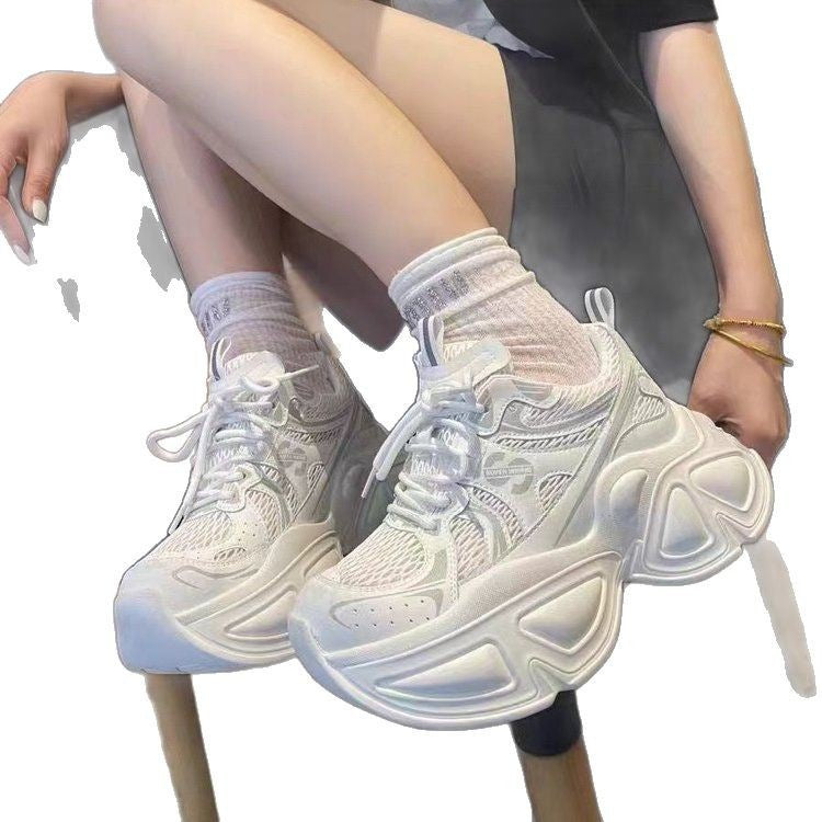 Dame sporty sneakers i futuristisk design Stilla