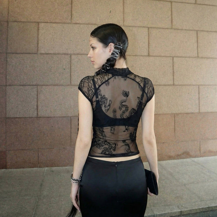 Dame elegant spids bluse med diskrete accenter Skovae