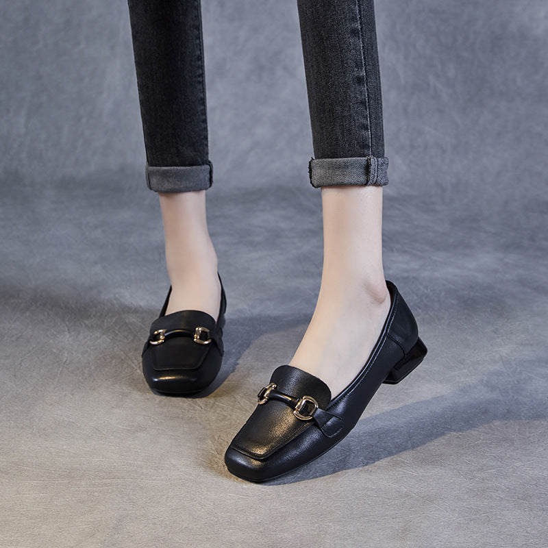 Dame elegante slippers med dekorativt spænde-detalje Stilla