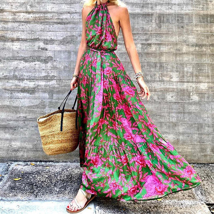 Dame Maxi-kjole med elegant halsdesign og flydende skirt Stilla
