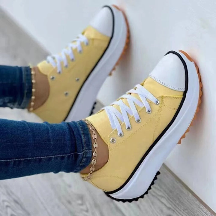 Dame Sporty High-Top Sneakers med åndbart overmateriale og polstret sål Stilla