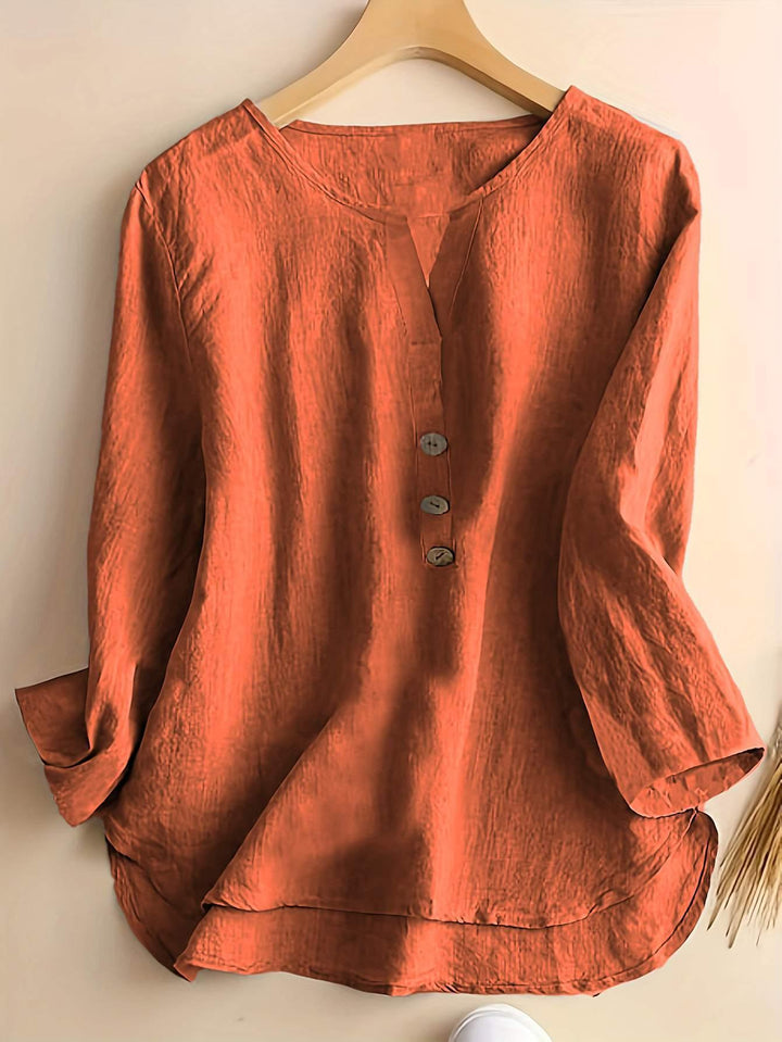 Dame løs linned bluse med blide knapdetaljer Stilla