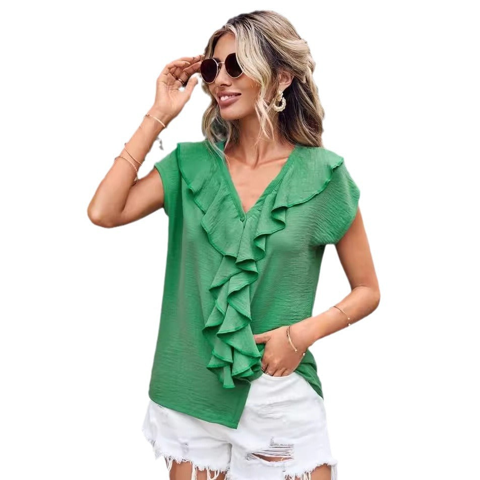 Damebluse med elegante flæsedetaljer og V-udskæring Stilla