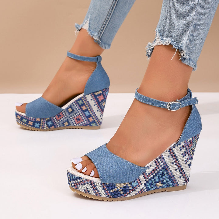 Dame Wedge-sandaler med blomsterdesign og justerbar ankelsnor Stilla