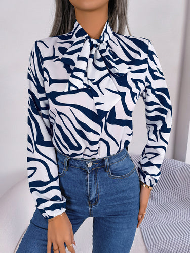 Damebluse med moderne zebredesign Stilla
