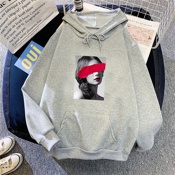 Kvinde hoodie med kreativt kunstdesign Skovae
