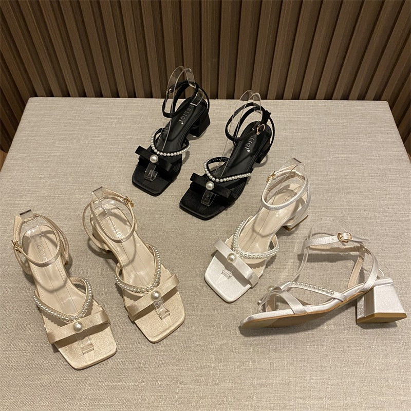 Femme Elegante Open-Toe Blokhæl Sandaler med Perle Detaljer Stilla