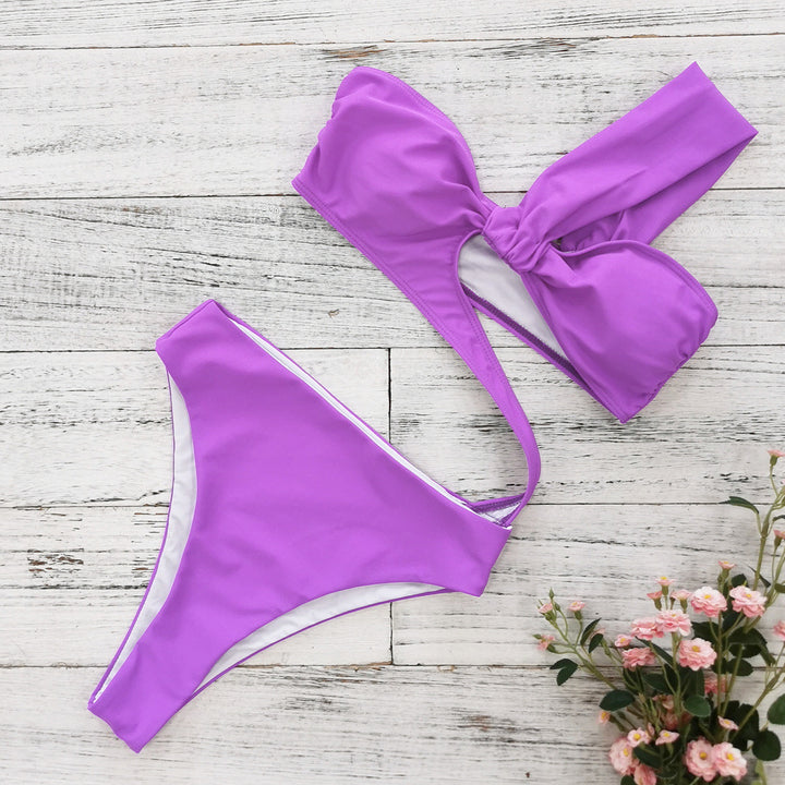 Dame bikini-sæt med legende knude-design og høj kvalitet pasform Stilla