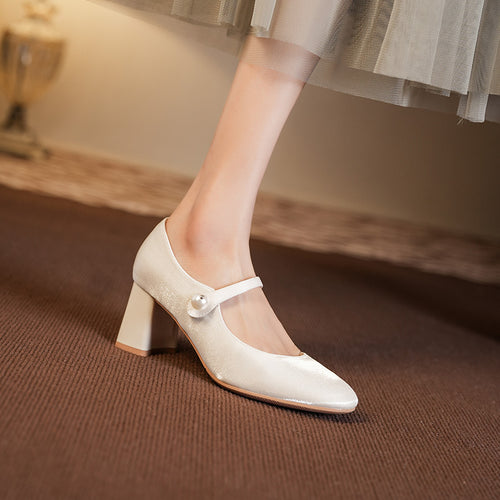 Femme Mary Jane Block Heel sko med elegant perle-detalje Stilla