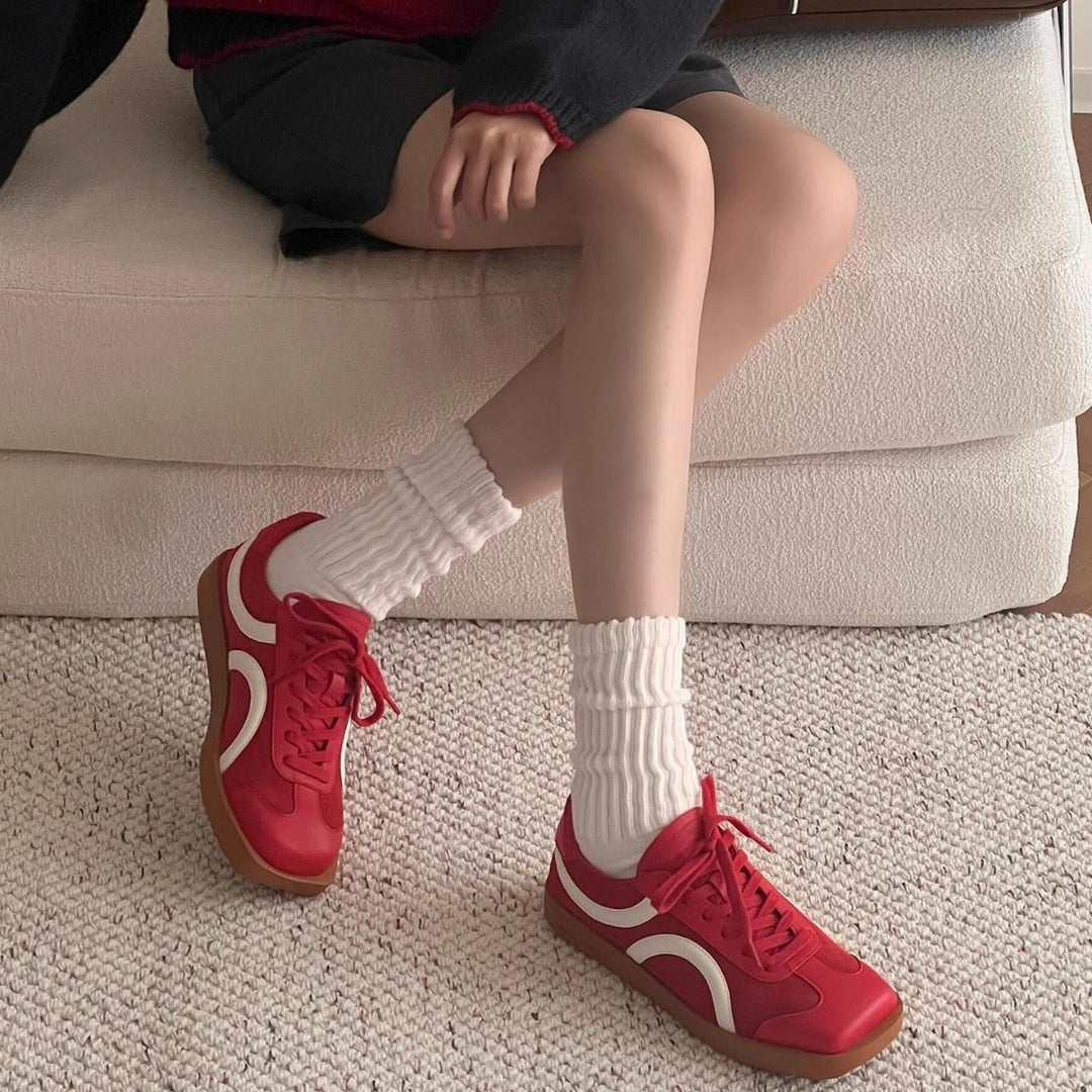 Dame Sneakers i sporty-elegant design med åndbart overmateriale Stilla