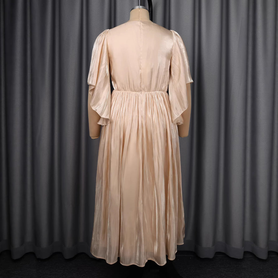 Dame Flydende Maxi-kjole med elegante flæseærmer og taljebånd Skovae