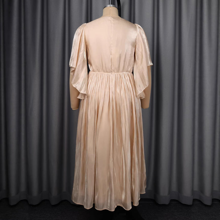 Dame Flydende Maxi-kjole med elegante flæseærmer og taljebånd Skovae