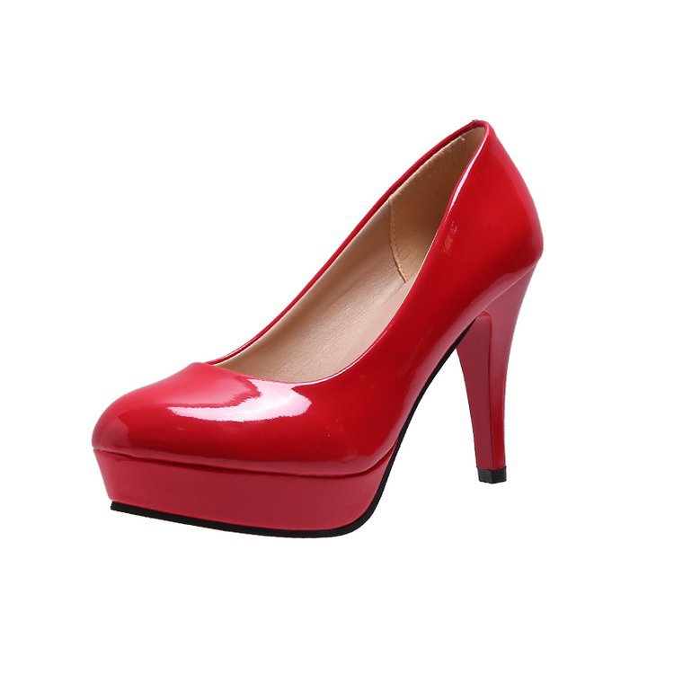 Dame klassisk plateau-pumps med komfortabel polstring og elegant design Stilla