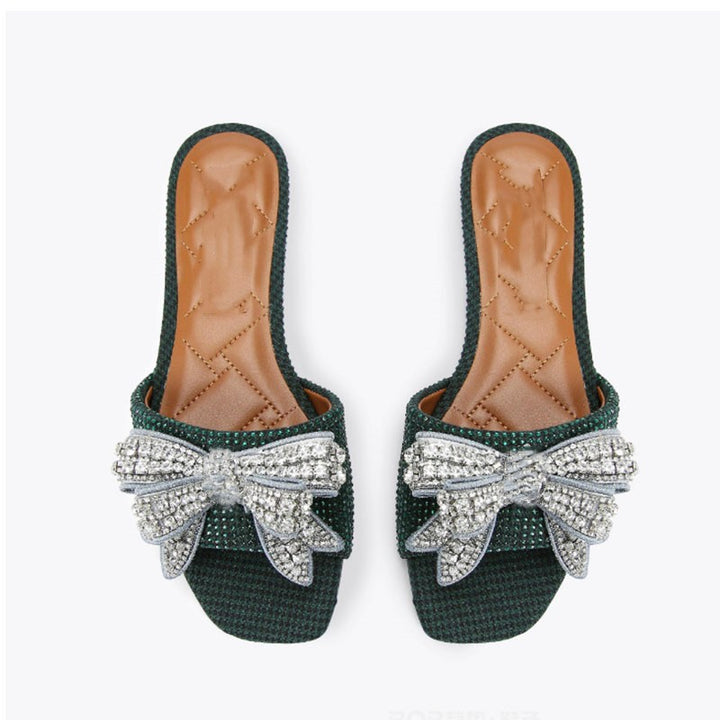 Femme Elegante Strass-besatte Riemchensandaler Stilla