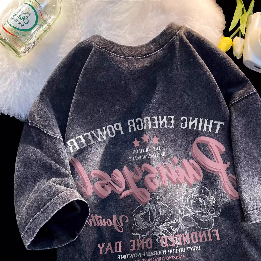 Dame T-shirt med kreativ vintage-tryk og løs pasform Stilla