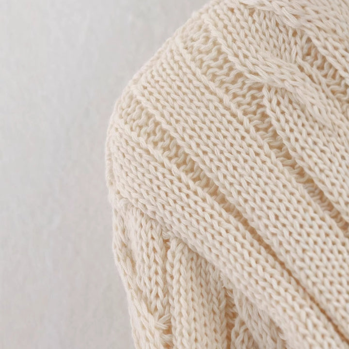 Dame strikket pullover med klassisk stående krave og tidløst kabelmønster Stilla