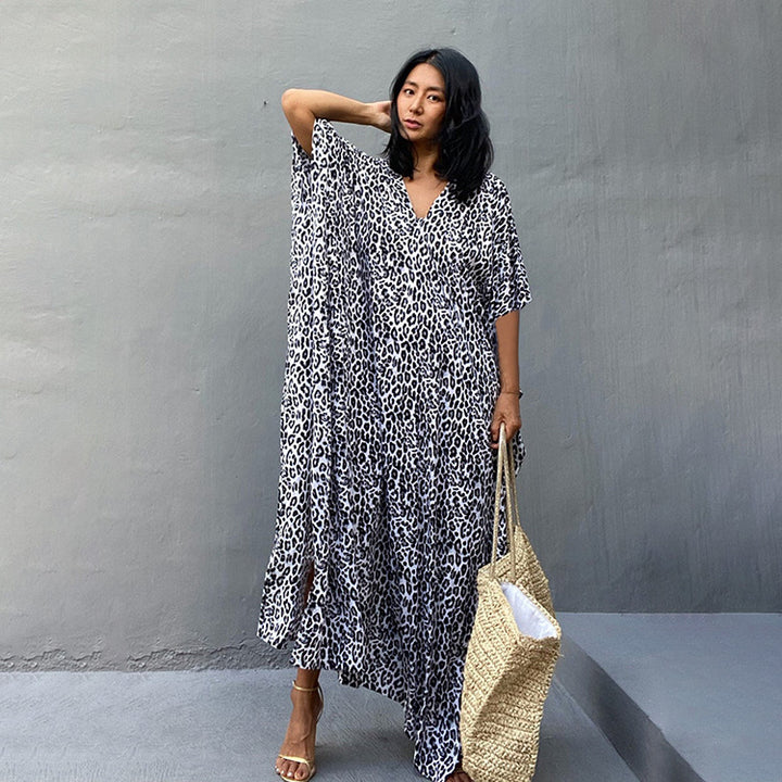 Dame Strandtunika i elegant leopardlook Stilla