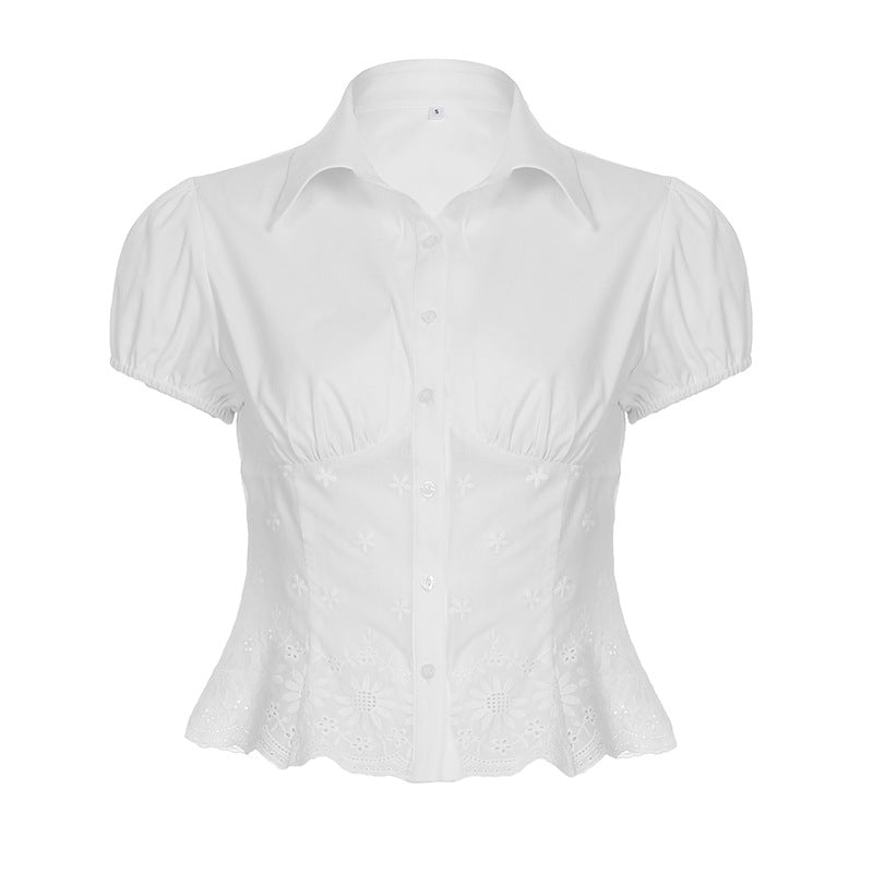 Damebluse med elegant spidsudsmykning og puffærmer Skovae