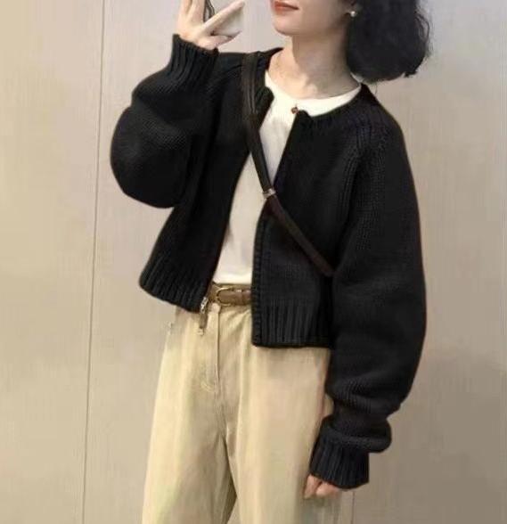 Dame Cozy Cardigan med Rund Hals Stilla