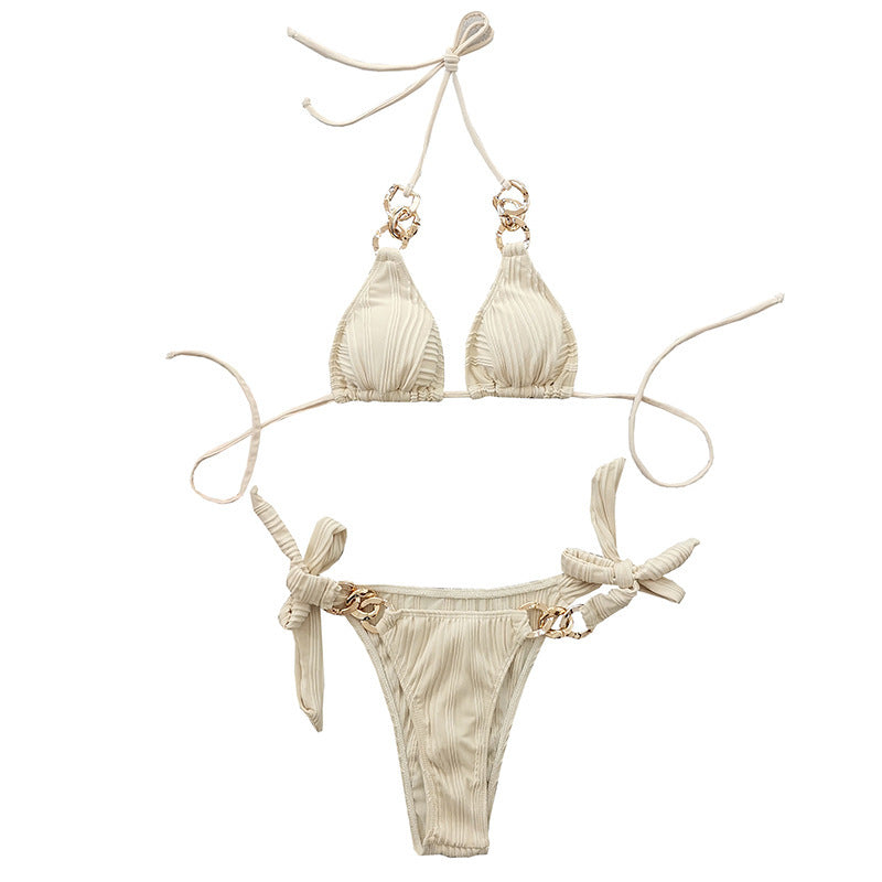 Dame Triangel-Bikini med struktureret design og glamourøse kædeaccentuer Stilla