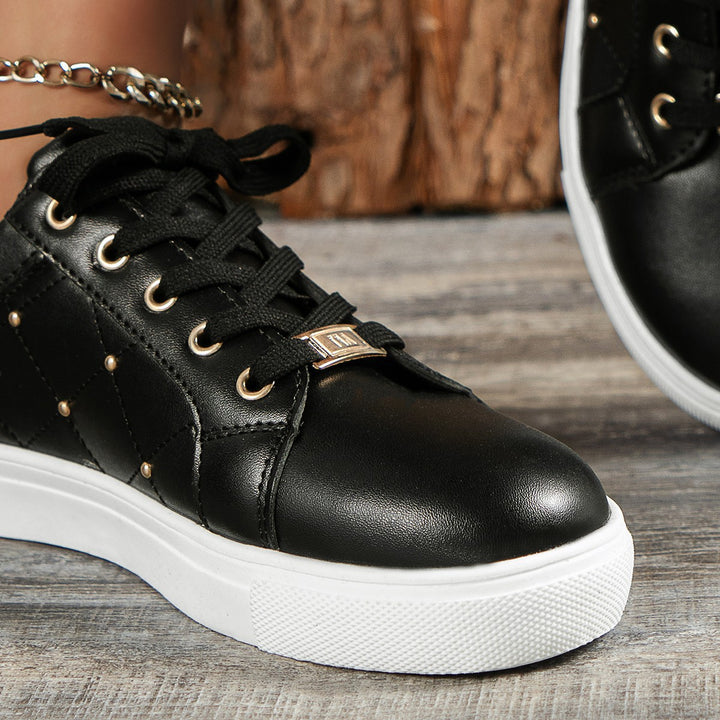 Dame Sportliche Fritids-sneakers med fashionable metalakcenter Stilla