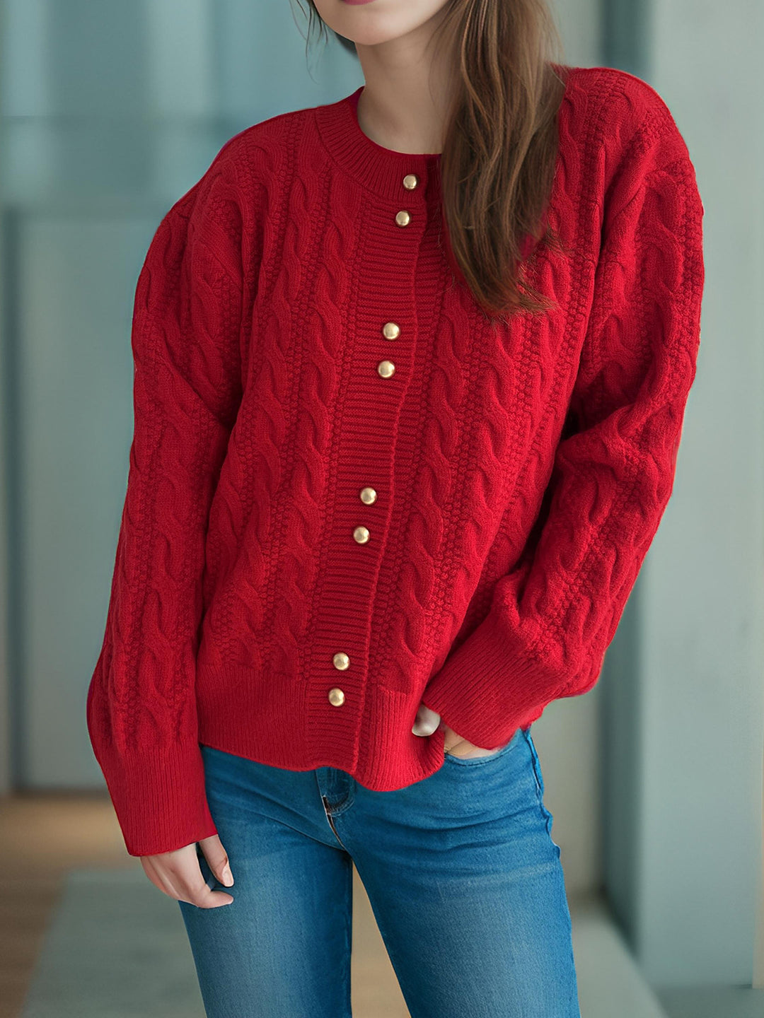 Dame chunky strik cardigan med dekorative knapper og kabelmønster Stilla