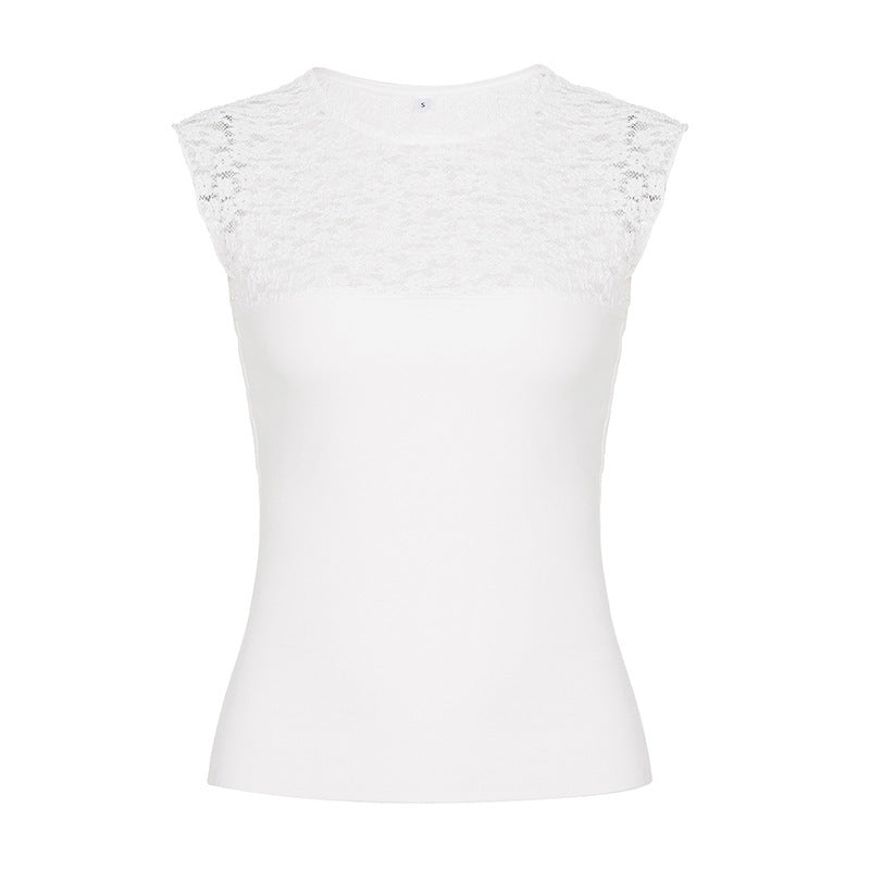 Damer spids Cami-top med stilfuldt design og fine accenter Skovae