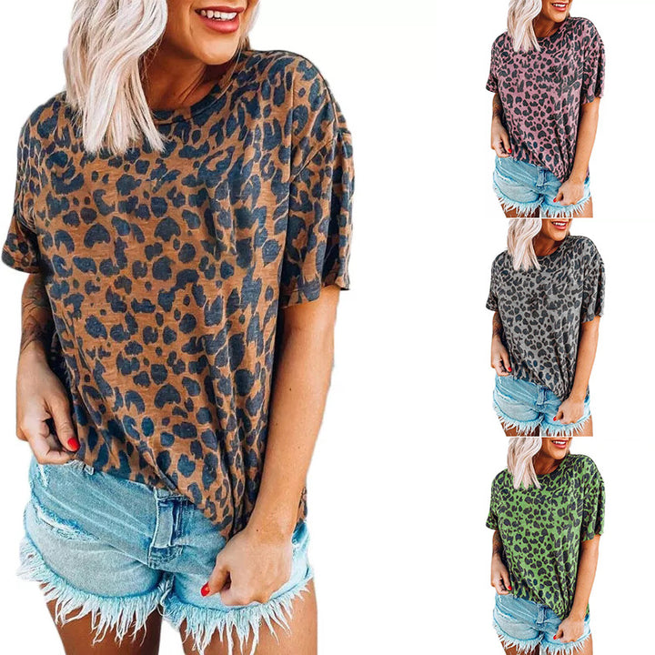 Dame afslappet leoprint T-shirt med blødt stof og løs pasform Stilla