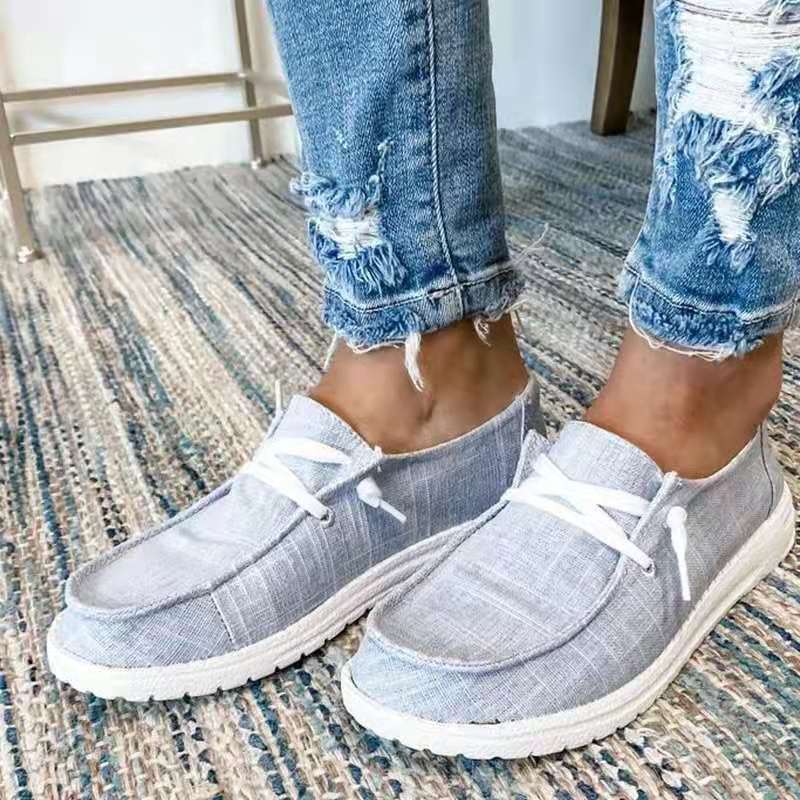 Damer behagelige Slip-On Sneakers med åndbart overmateriale og fleksibel sål Stilla
