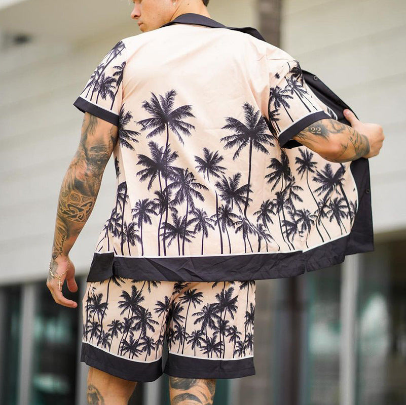Herre kortærmet skjorte med matchende shorts i tropisk design Stilla