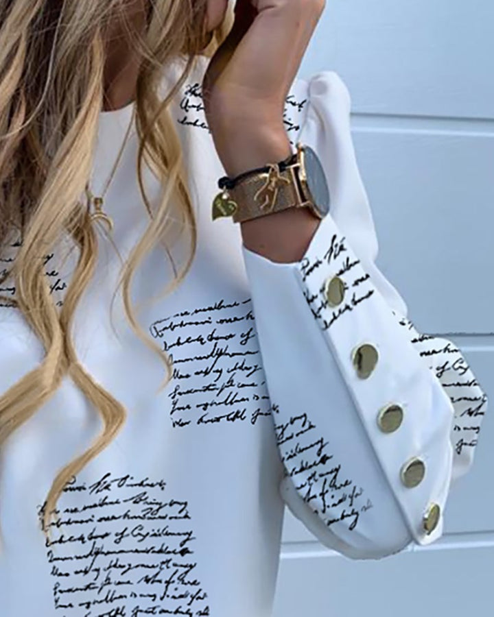 Damebluse med tropisk ananasmotiv og elegante knapdetaljer Stilla