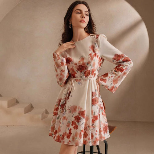 Dame Flatterærmel Blomsterkjole med Fit and Flare Stilla