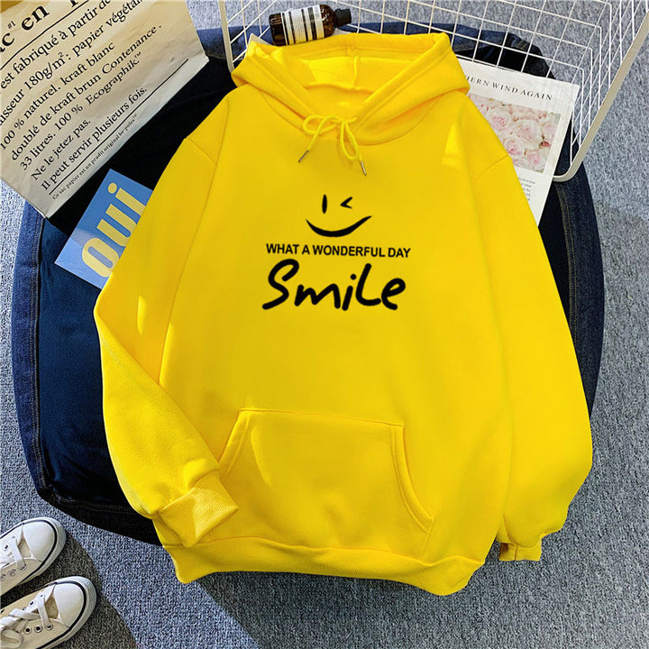 Kvinders hættetrøje med glad smileprint Skovae
