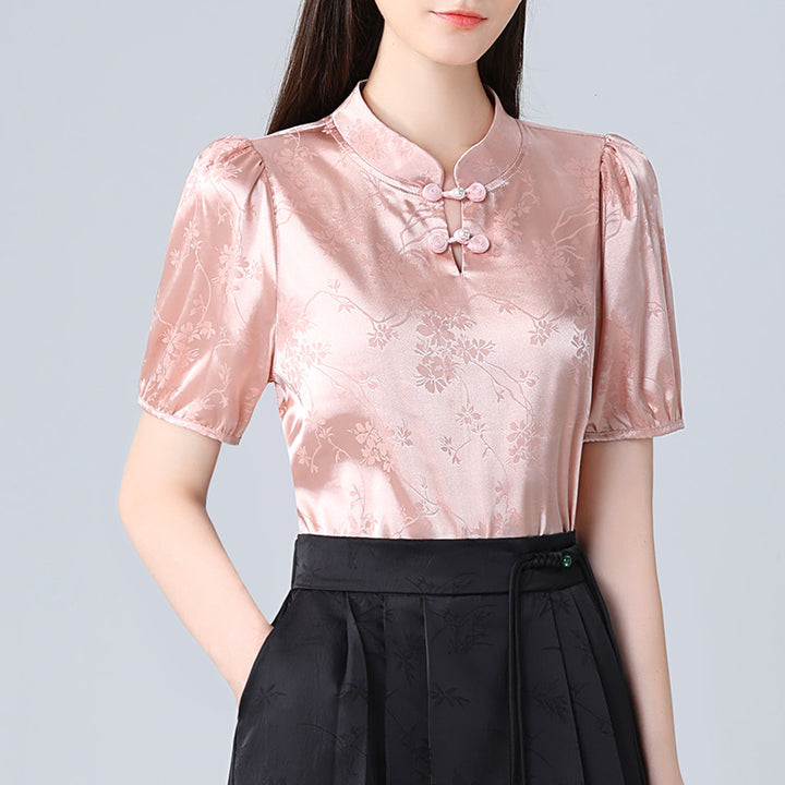 Dame silke bluse med elegant stående krave og florale applikationer Stilla