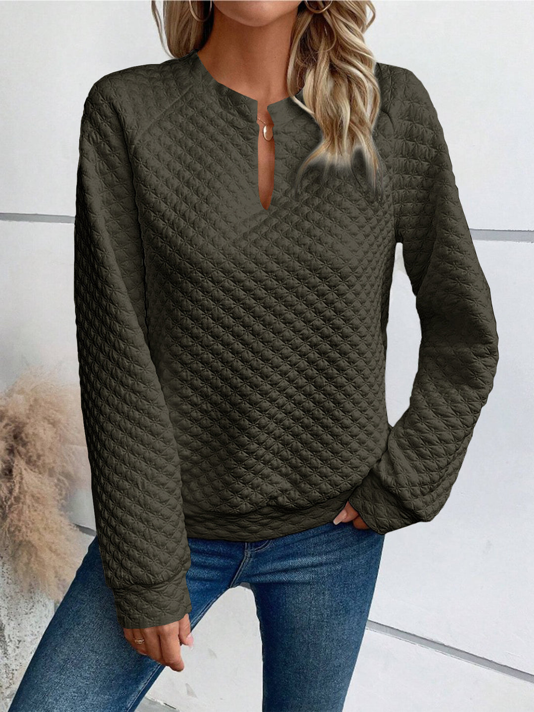 Kvinders sweatshirt med struktureret quiltet design og fashionskåret halsudskæring Stilla
