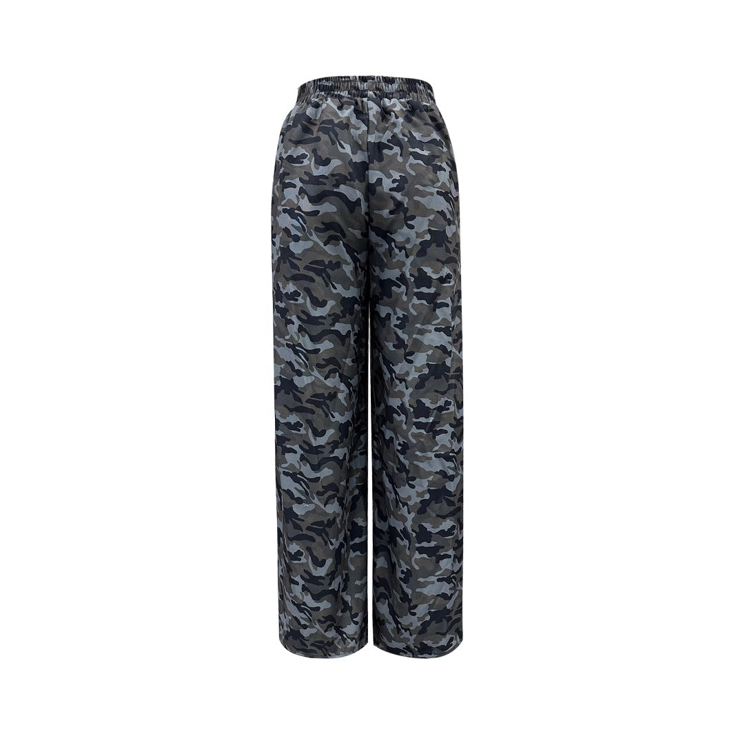 Kvindernes brede cargo bukser med moderne camouflageprint Stilla