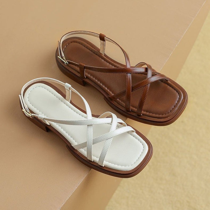 Dame Strappy Sandaler med elegant rem-design og komfortabelt fodseng Stilla