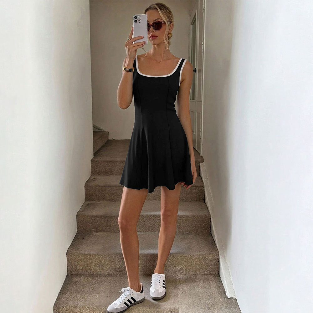 Damer sporty sommerkjole med en figurvenlig silhuet og komfortabel pasform Stilla
