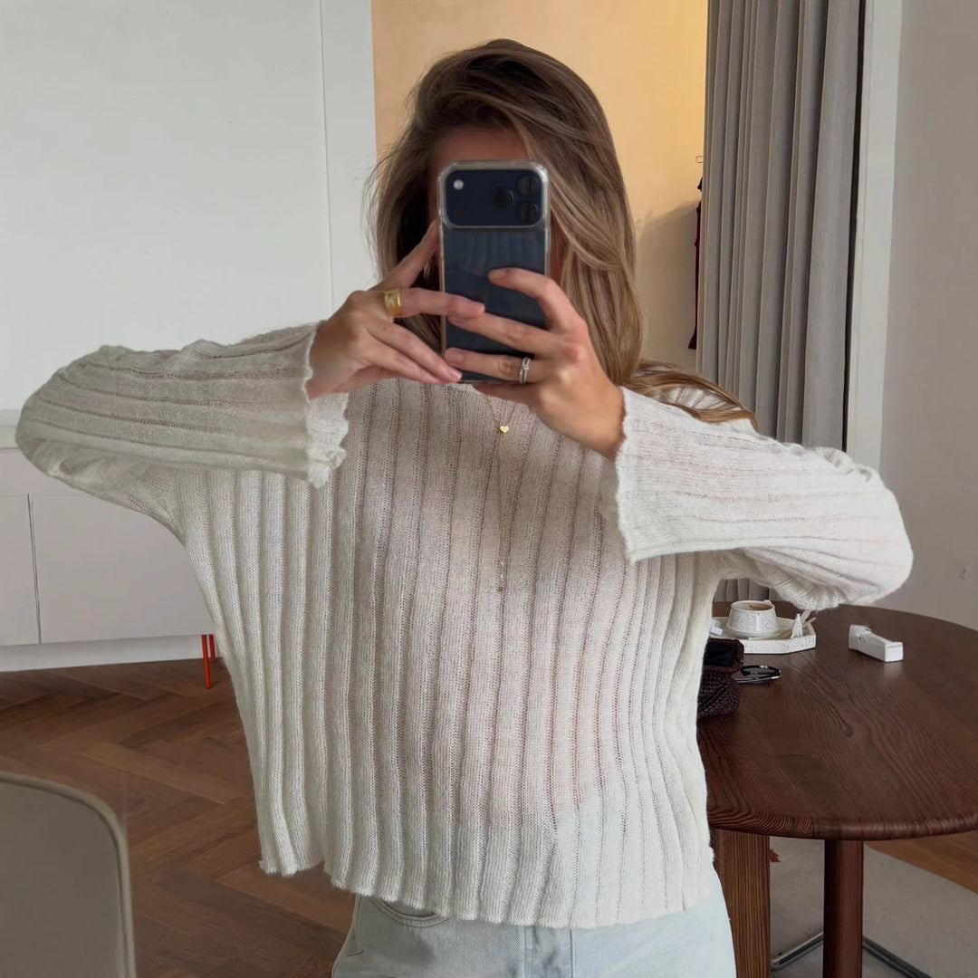 Kvindernes afslappede sweater med ribbet tekstur og frynset ærmer Stilla