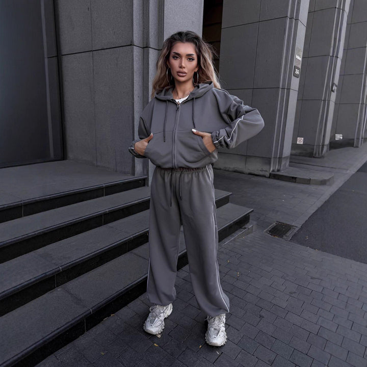 Kvinders sporty loungewear sæt med hætte og brede bukser Skovae