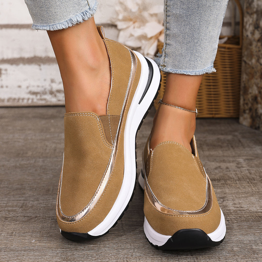 Dame Slip-On Sneakers med moderigtigt glans og behagelig komfort Stilla