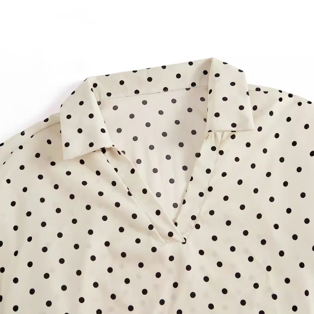 Damebluse med polka prikker Stilla