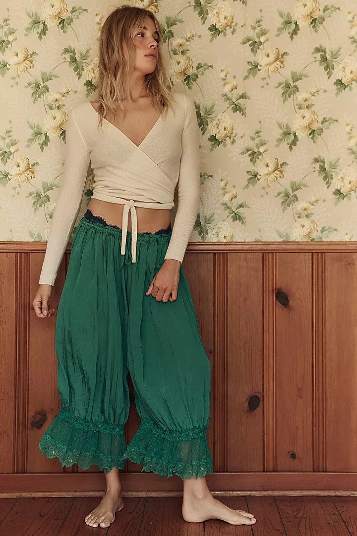 Dame Luftig og elegant Culotte med spidsdekoration Skovae